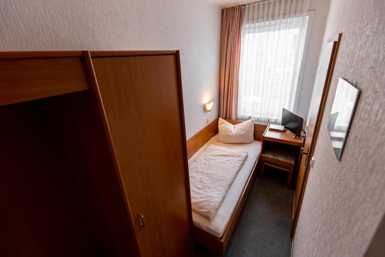 Hotel Froehlich-Hoeche Uslar Exterior foto