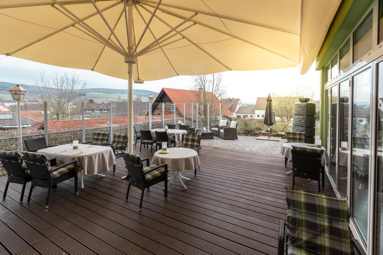 Hotel Froehlich-Hoeche Uslar Exterior foto